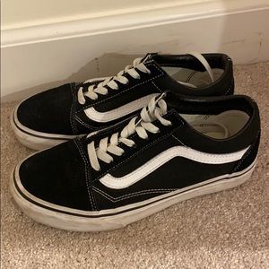 BLACK VANS